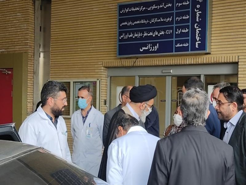 گزارش تصویری  حضور امام جمعه تبریز در بیمارستان امام رضا(ع) تبریز با همراهی دکتر شهابی