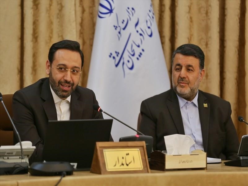 تجلیل از مقام آوران جشنواره تحقیقات و فناوری رازی با حضور استاندار آذربایجان شرقی