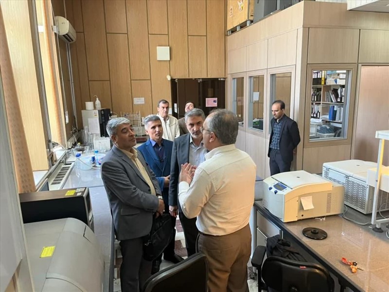 بازدید دکتر مهدی مصری رئیس دانشگاه علوم پزشکی قم از تعدادی از مراکز تحقیقاتی  دانشگاه علوم پزشکی تبریز