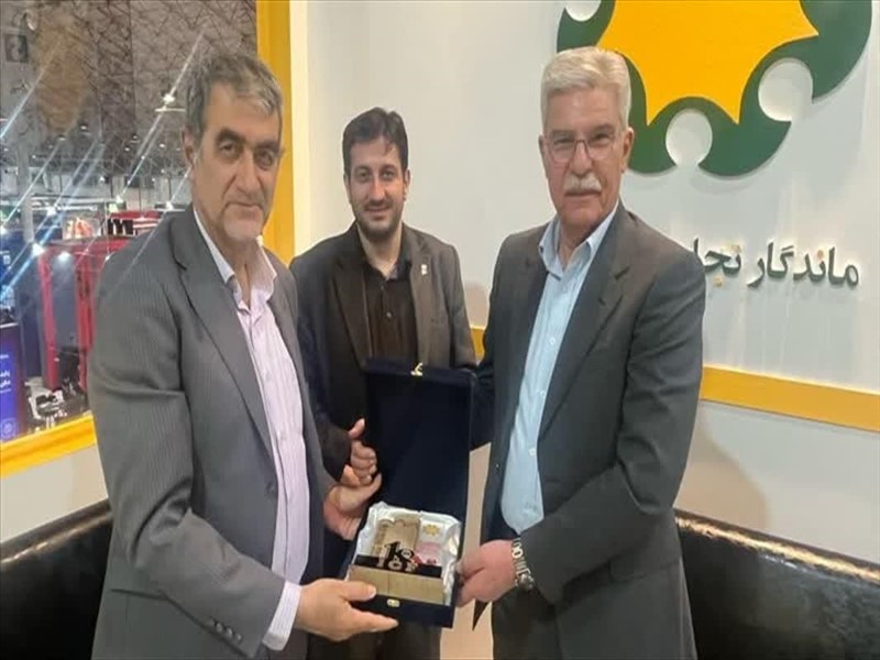حضور واحد ارتباط با صنعت دانشگاه علوم پزشکی تبریز در هجدهمین نمایشگاه شیرینی و شکلات تبریز